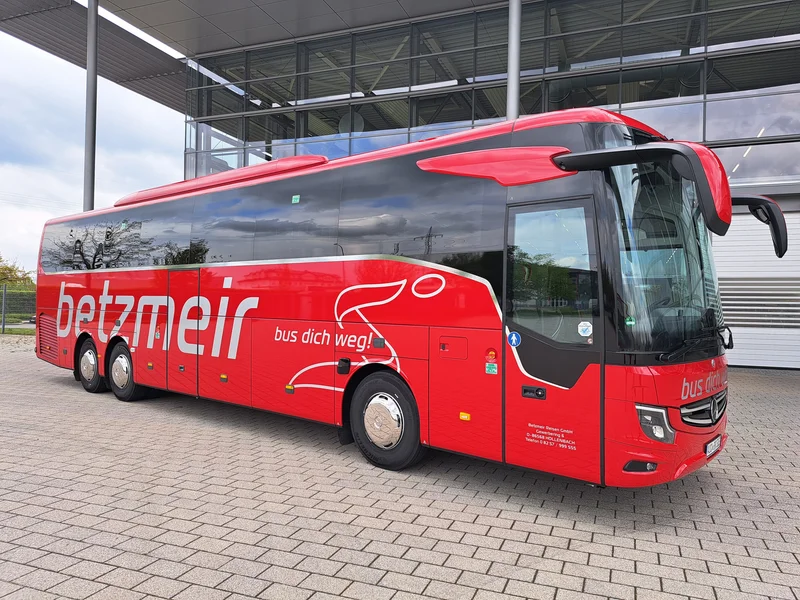 BUS BR 303 / Bild 1